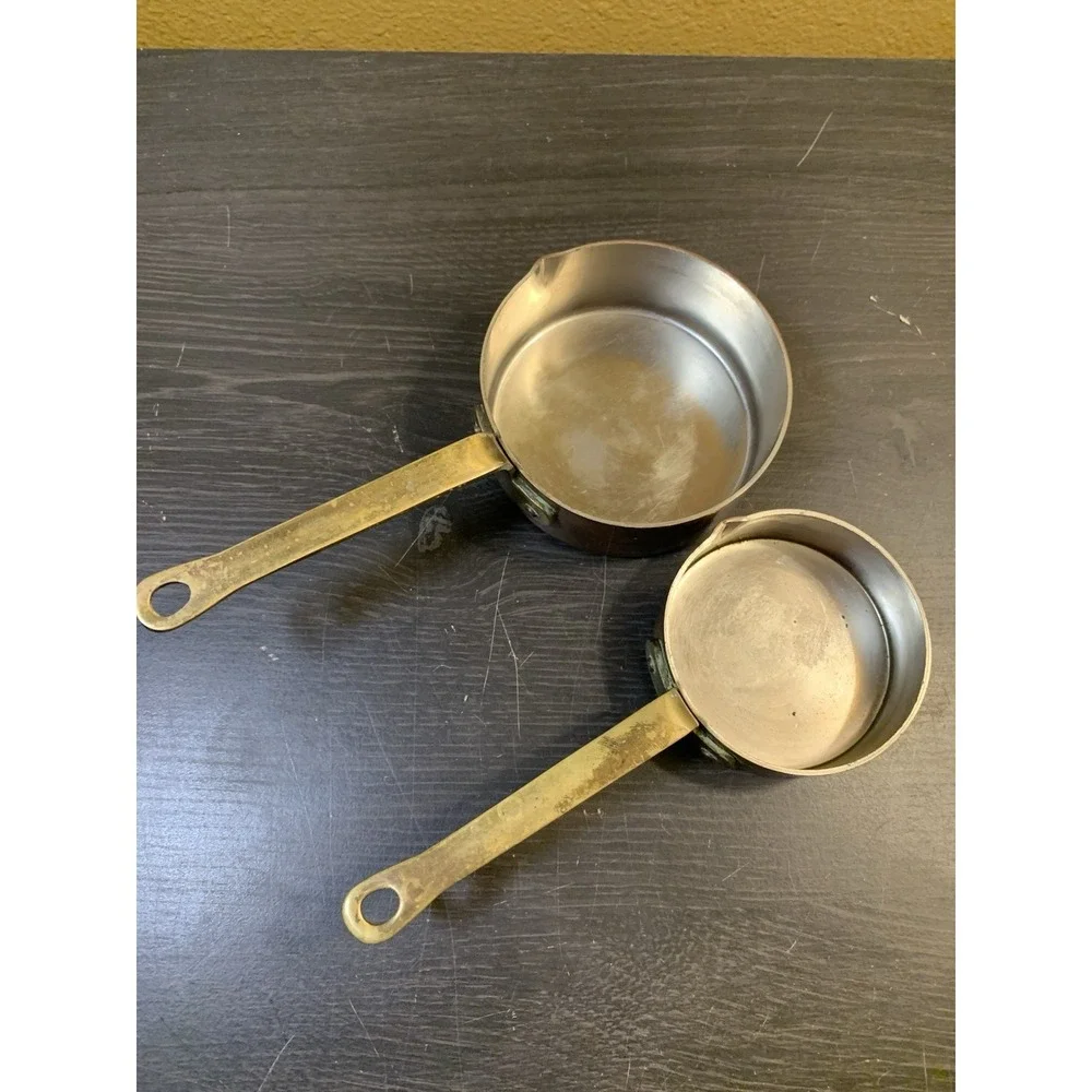 Vintage Copper Measuring Cups Set 2 Brass Handle Nested Kitchenware 1/2 & 1/4